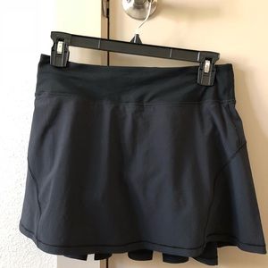 Lululemon circuit breaker skirt 4 tall
